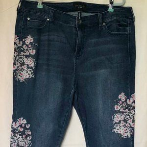 Dark Wash Mid-Rise Ankle Skinny Jeans with Floral